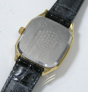 シチズン腕時計(CITIZEN)フォルマ2931裏蓋