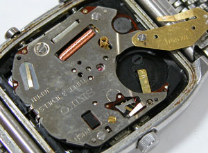 セイコー腕時計(SEIKO)ハイブリッドH557-5100電池格納部