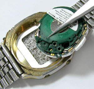 セイコー腕時計(SEIKO)ワールドタイム-デジタルA708-5000ムーブメント取り出し