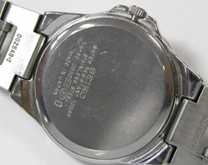 セイコー腕時計(SEIKO)LUKIAルキア5Y89-0B30赤多軸裏蓋